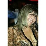 Yvonne from Centreville | Woman | 34 years old | Aries