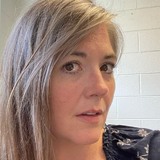 Amanda from New York City | Woman | 56 years old | Cancer