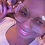 Pinky from Saint Louis | Woman | 35 years old | Aries
