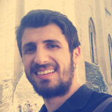 Ghhjjj from Marseille | Man | 33 years old | Capricorn