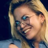 Zoe from Cagayan de Oro | Woman | 32 years old | Taurus