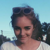 Zoey from Hollywood | Woman | 27 years old | Capricorn