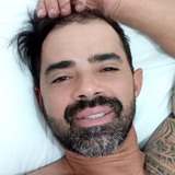 Sebatiaoroger8 from Buritama | Man | 44 years old | Aquarius