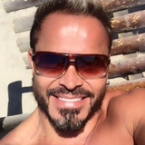 Rggozziia from Lausanne | Man | 55 years old | Aries
