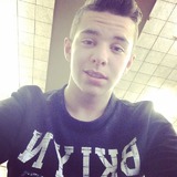 Devinboyy from Kerkrade | Man | 29 years old | Aries