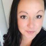 Lisa from Calgary | Woman | 30 years old | Libra