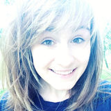Julia from Brussels | Woman | 28 years old | Taurus