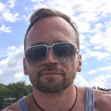 Tom from Zürich | Man | 49 years old | Libra