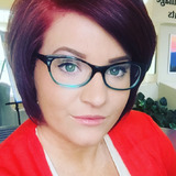 Emily from Swannanoa | Woman | 37 years old | Capricorn