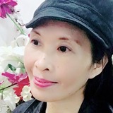 Del from Kuwait | Woman | 49 years old | Gemini