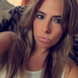 Nikka from Manhasset | Woman | 44 years old | Gemini