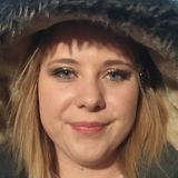 Crydtal from York | Woman | 33 years old | Pisces
