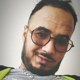 Otmen from Lorient | Man | 32 years old | Taurus
