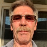 Rblundqui7L from Powell River | Man | 72 years old | Cancer