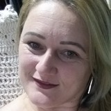 Lê from Hortolandia | Woman | 45 years old | Leo