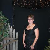 Sharla from Trenton | Woman | 43 years old | Cancer