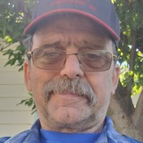 Snugglebarev5 from Stettler | Man | 71 years old | Libra