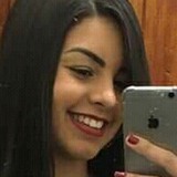Lari from Niteroi | Woman | 26 years old | Cancer