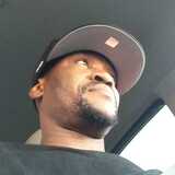 Deenosmmy from North York | Man | 40 years old | Aquarius