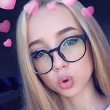 Cristina from Bucharest | Woman | 26 years old | Aries