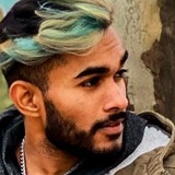 Isururandulapf from Lucca | Man | 27 years old | Aries