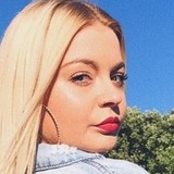 Adriana from Feira | Woman | 23 years old | Aquarius